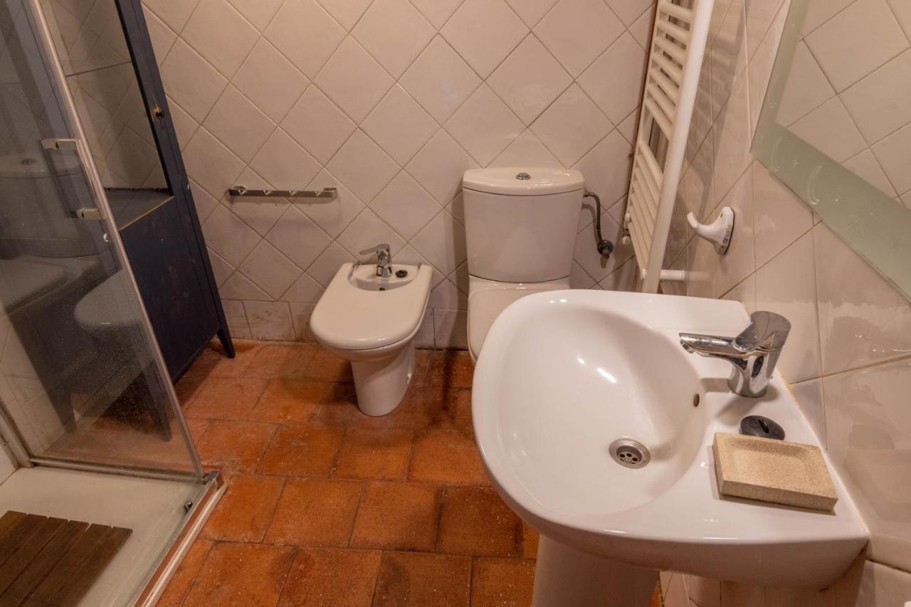Peralta Zapatería Villa Cuenca  Bagian luar foto
